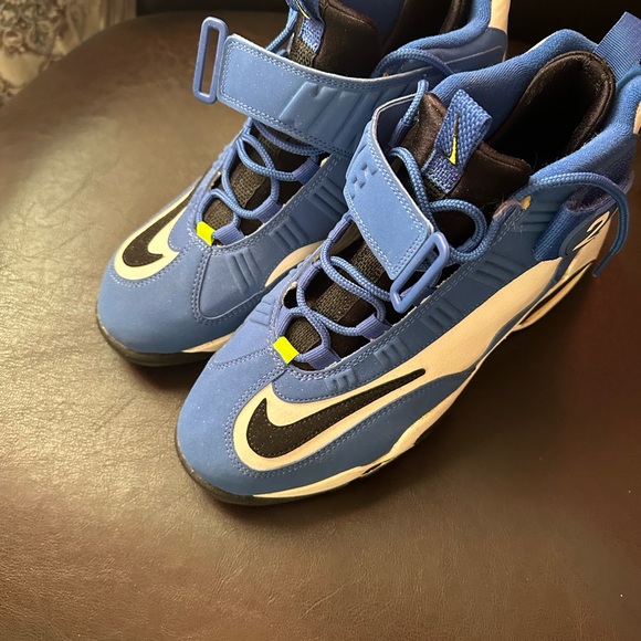 Nike Blue and Black Athletic High-Top Sneakers - Picture 2 of 4